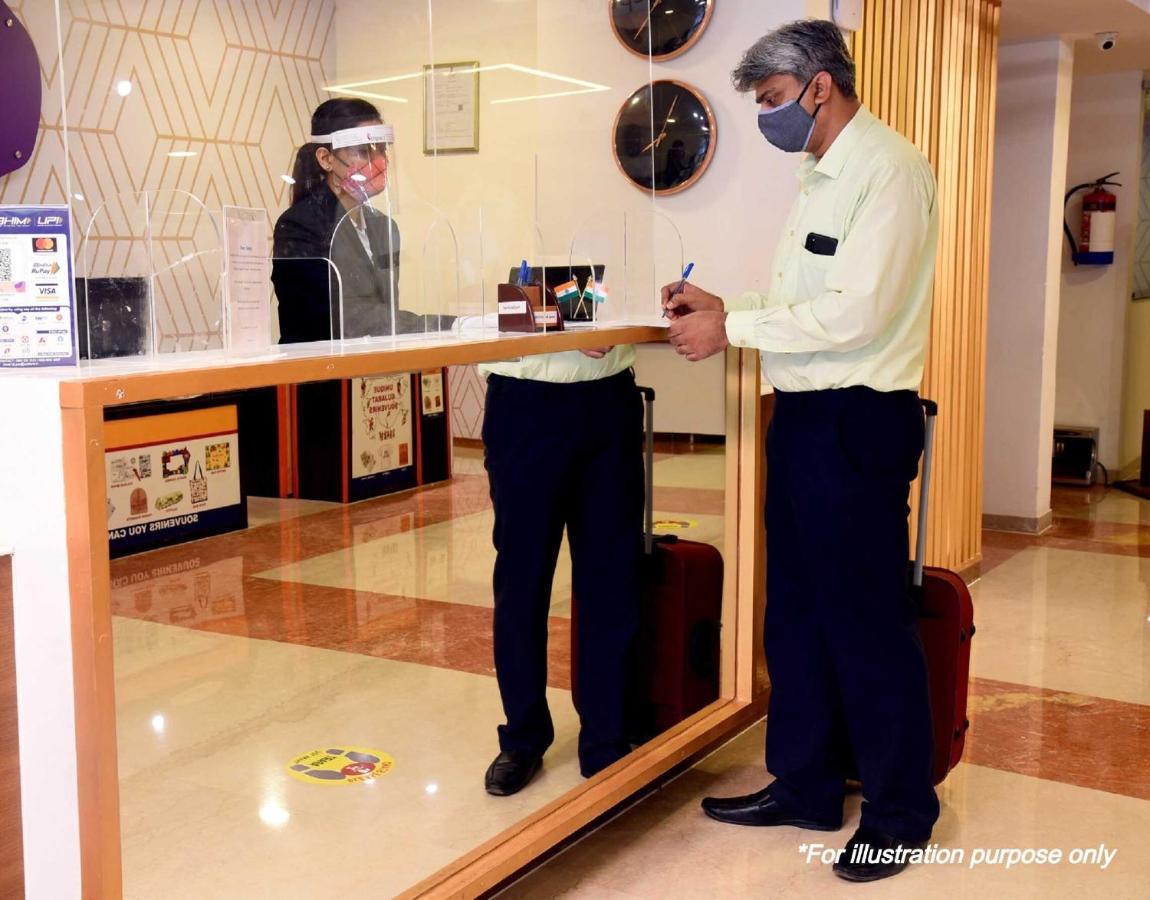 Oyo Flagship Kumar Palace نيودلهي المظهر الخارجي الصورة