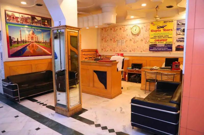 Oyo Flagship Kumar Palace نيودلهي المظهر الخارجي الصورة